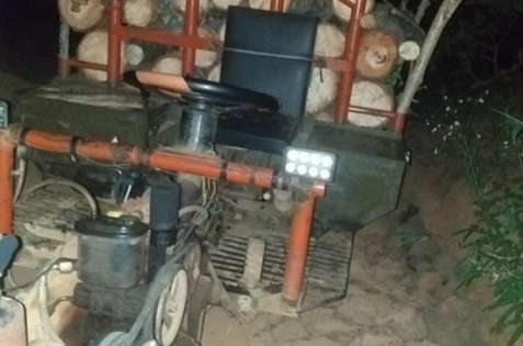 Đắk Nông: Mật phục, bắt giữ xe cày vận chuyển lâm sản trái phép