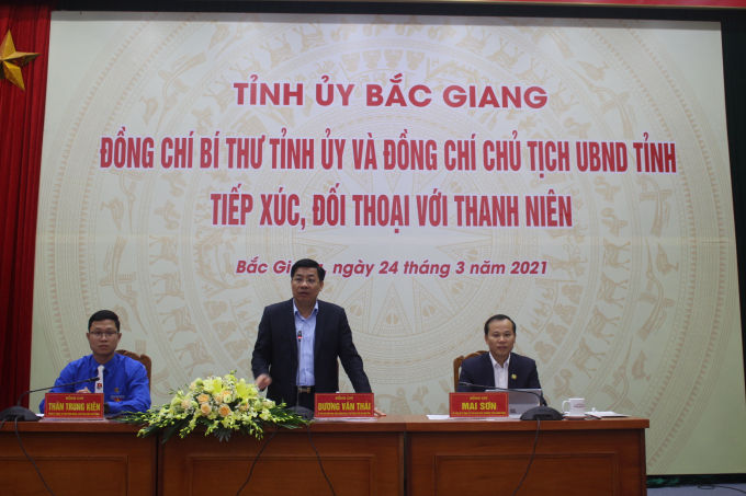 Đồng chí Dương Văn Thái – UV BCH Trung ương Đảng, Bí thư Tỉnh ủy, Chủ tịch HĐND tỉnh phát biểu kết luận tại chương trình