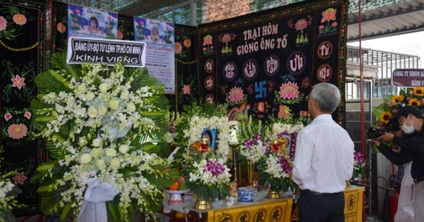 Lãnh đạo TP HCM đến viếng thăm gia đình nạn nhân vụ hỏa hoạn 6 người tử vong
