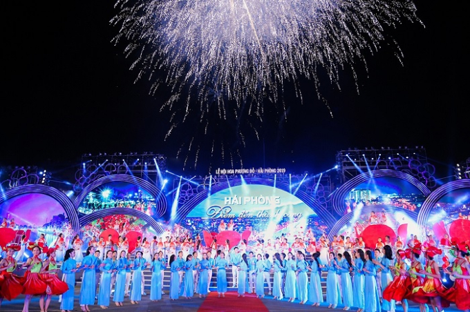 Lễ hội Hoa Phượng Đỏ là một “đặc sản” của TP Cảng.