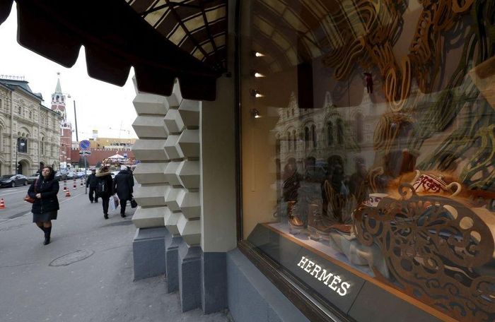 Hermès là một trong những thương hiệu đầu tiên tuyên bố dừng kinh doanh tại Nga. Ảnh: Reuters.