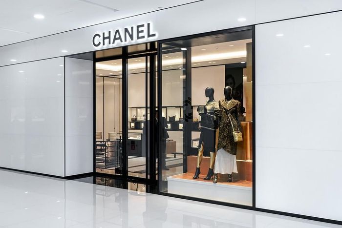 Chanel tạm dừng kinh doanh ở Nga trước những bất ổn ngày càng gia tăng. Ảnh: Vremenagoda Goda.