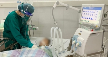 Quảng Ninh: Bệnh nhân mắc Covid-19 nguy kịch, do không tiêm vắc xin phòng Covid-19