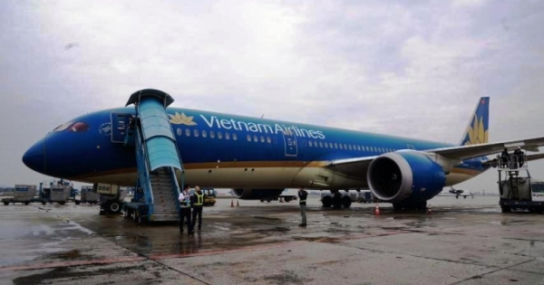 Chuyến bay đầu tiên đón công dân từ Romania đã hạ cánh tại Nội Bài