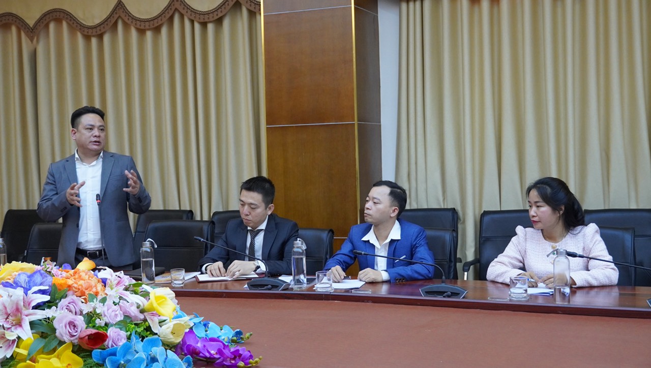 Ông Nguyễn Đức Thành, Chủ tịch Hội đồng quản trị MICVIET HOLDINGS phát biểu tại buổi làm việc.