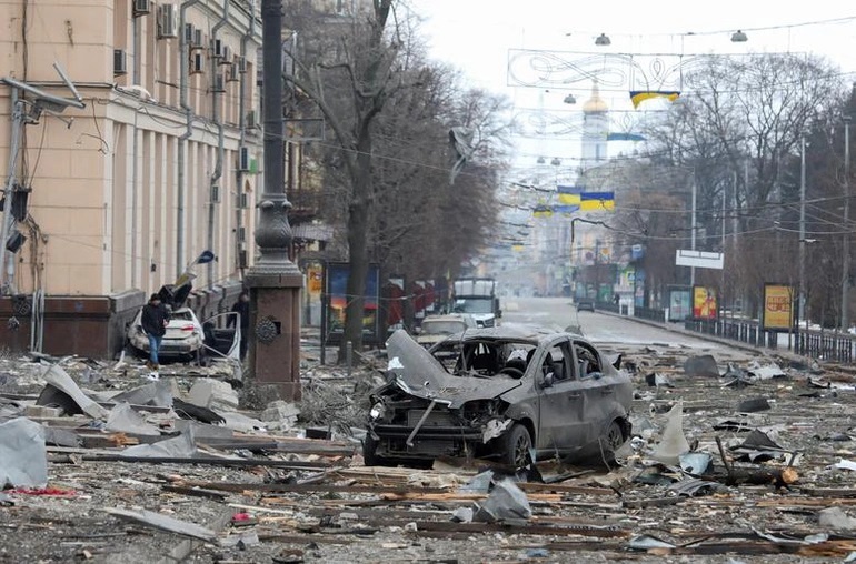 Trung tâm Kharkov, thành phố lớn thứ 2 của Ukraine, đã hứng chịu các đòn pháo kích liên tiếp trong ngày 1/3. (Ảnh: Reuters).