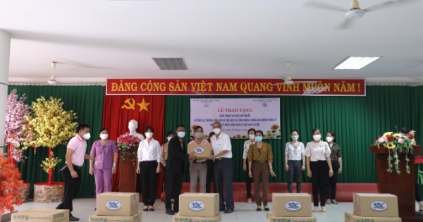 C.P. Việt Nam hỗ trợ trường học tại Bến Tre phòng, chống dịch Covid-19