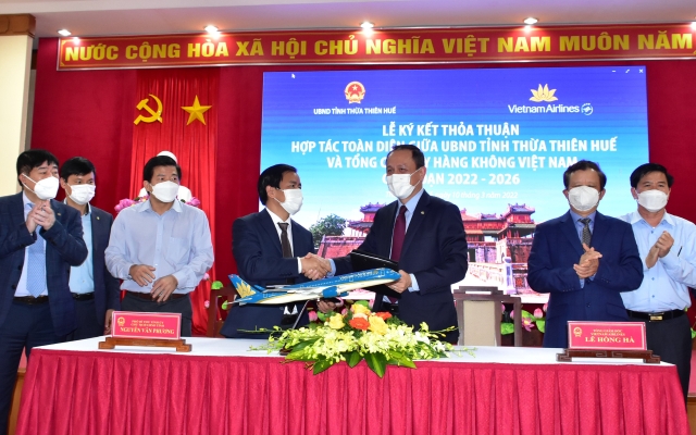 Vietnam Airlines ký kết thỏa thuận hợp tác toàn diện với tỉnh Thừa Thiên Huế