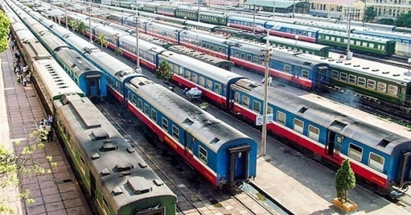 Đường sắt tăng cường thêm nhiều chuyến tàu khách dịp nghỉ lễ Giỗ Tổ Hùng Vương