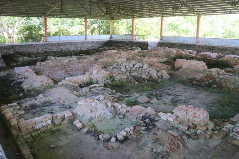 Một trong những di chỉ của nền văn hóa Óc Eo được khai quật ở Thoại Sơn, An Giang.