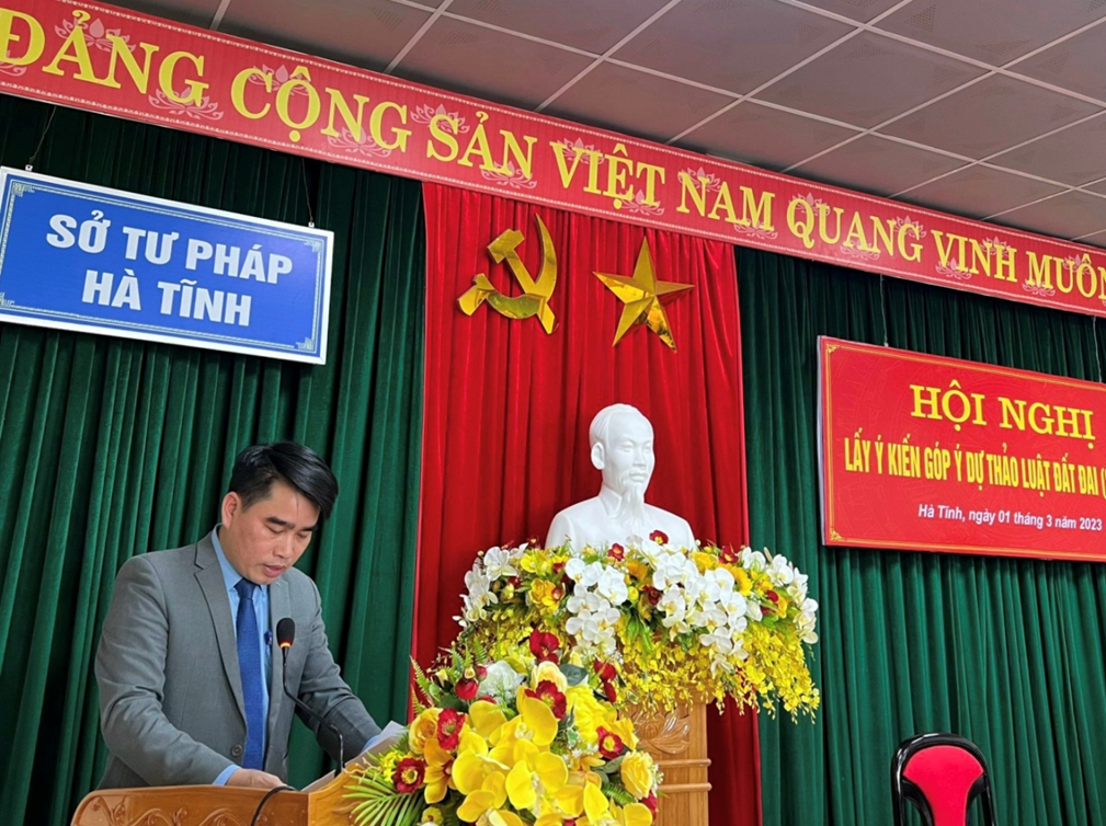 Đinh Văn Hồng-Phó Giám đốc Sở Tư pháp kết luận tại Hội nghị
