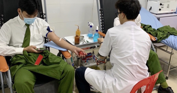 Thanh Hoá: 5 cán bộ Trại tạm giam kịp thời hiến máu cứu bệnh nhân mổ cấp cứu