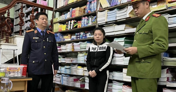 Bắc Giang: Khởi tố 3 chủ nhà sách buôn bán hàng giả