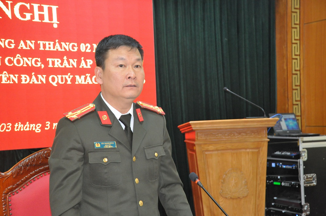 Thượng tá Bùi Quang Bình, Giám đốc Công an tỉnh Hải Dương phát biểu tại hội nghị.