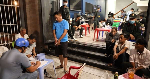 Tây Ninh: Triệt phá ổ nhóm đánh bạc tại quán cà phê