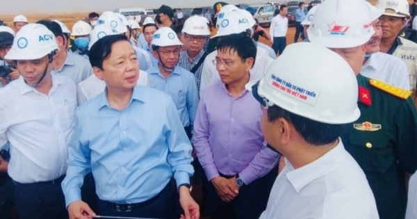 Phó thủ tướng Trần Hồng Hà trực tiếp khảo sát dự án sân bay Long Thành