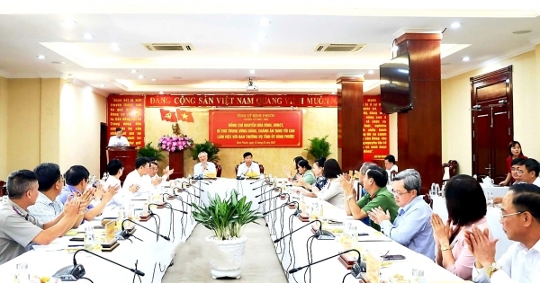 Chánh án TAND Tối cao làm việc với Ban thường vụ tỉnh ủy Bình Phước