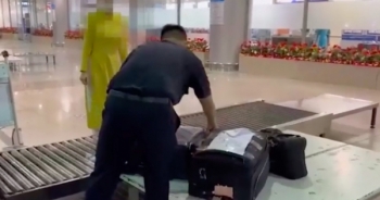 Video: Phát lộ hơn 10kg ma tuý tổng hợp được nguỵ trang tinh vi trong hành lý của tiếp viên hành không