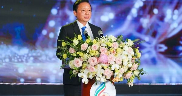 Phó Thủ tướng Trần Hồng Hà dự bế mạc Liên hoan truyền hình toàn quốc lần thứ 41