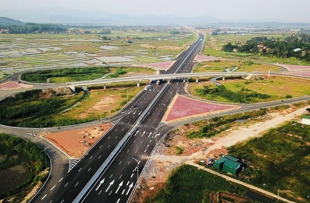 Cao tốc Biên Hòa - Vũng Tàu điểm sáng trong phát triển kinh tế liên kết vùng Đông Nam Bộ