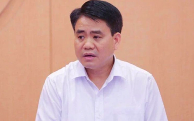 Ông Nguyễn Đức Chung bị cáo buộc chỉ đạo cấp dưới mua cây của "người quen" gây thiệt hại 34 tỷ đồng