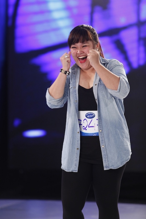 &Aacute; qu&acirc;n B&iacute;ch Ngọc v&ograve;ng thử giọng Vietnam's Idol năm 2015.