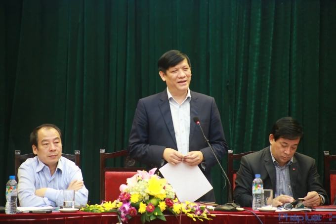 Thứ trưởng Nguyễn Thanh Long ph&aacute;t biểu tại buổi họp b&aacute;o. Ảnh: Thu Hường.