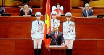 Video: Tân Thủ tướng Nguyễn Xuân Phúc tuyên thệ trước Quốc hội