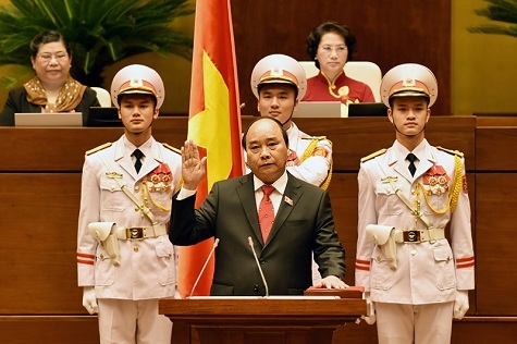 Thủ tướng Ch&iacute;nh phủ Nguyễn Xu&acirc;n Ph&uacute;c tuy&ecirc;n thệ nhậm chức.