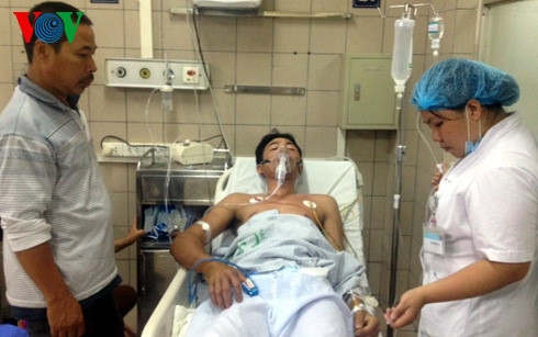 Bệnh nh&acirc;n bị ngộ độc đang điều trị tại Trung t&acirc;m Chống độc, Bệnh viện Bạch Mai