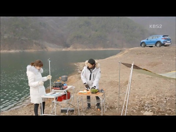 Hậu duệ mặt trời tập 16: Song Hye Kyo nổi m&aacute;u ghen hoạn thư khi nh&igrave;n bạn trai