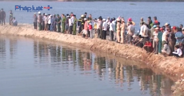 Quảng Ngãi: Video toàn cảnh vụ 9 học sinh chết đuối thương tâm trên sông Trà Khúc