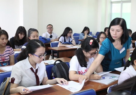 Tiến sĩ Nguyễn Tùng Lâm: Phân loại cụm thi THPT Quốc gia dễ khiến thí sinh mất niềm tin