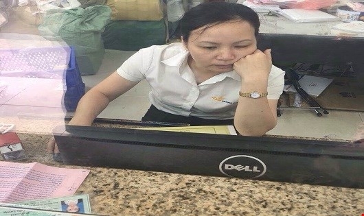 Bị tố “coi thường” khách hàng: Bưu điện Hà Nội lên tiếng xin lỗi