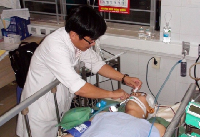 Nguyễn L&ecirc; Ho&agrave;ng Đăng&nbsp;nằm điều trị tại bệnh viện. Ảnh:&nbsp;Ngọc An.