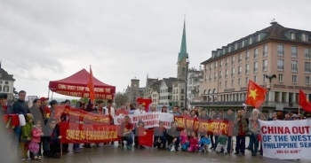 Biểu tình tại Zurich phản đối hành động của Trung Quốc ở Biển Đông