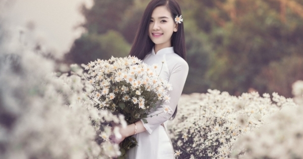 Lộ diện top 15 Người đẹp Ảnh Việt Nam vào chung kết