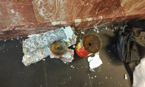 Thiết bị nổ tự chế tại ga t&agrave;u điện ngầm ở Vosstaniya. Ảnh:&nbsp;Twitter/sputnikipogrom