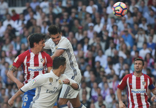 Trung vệ Pepe ghi b&agrave;n mở tỉ số cho Real Madrid.