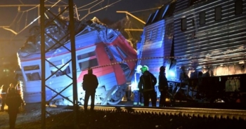 Hiện trường 2 tàu hỏa đâm nhau trực diện ở Nga, 50 người bị thương