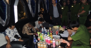 Hà Nam: Bắt quả tang 10 đối tượng sử dụng chất ma túy tại quán karaoke