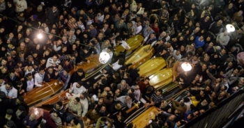 Đánh bom tự sát tại Ai Cập: Hàng ngàn người đau xót bên quan tài người thân