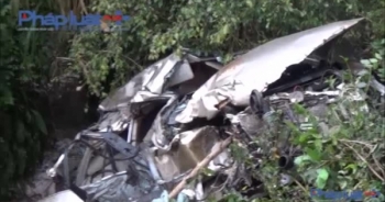 Video: Toàn cảnh vụ tai nạn giữa tàu hỏa và ô tô khiến 4 người tử vong