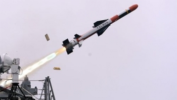 Hàn Quốc giới thiệu tên lửa hành trình tấn công mới