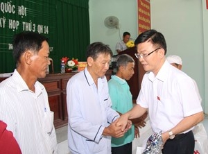 Bộ trưởng Lê Thành Long tiếp xúc cử tri tại Kiên Giang