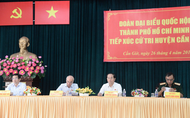 Chủ tịch nước Trần Đại Quang c&ugrave;ng c&aacute;c Đại biểu Quốc hội tiếp x&uacute;c với cử tri huyện Cần Giờ