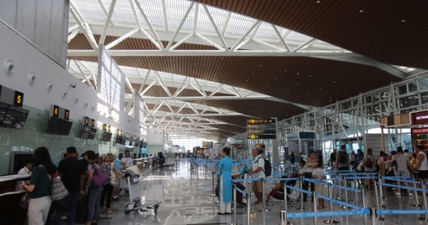 Đề nghị hạn chế cấp phép mới các chuyển bay giờ cao điểm đến sân bay Đà Nẵng