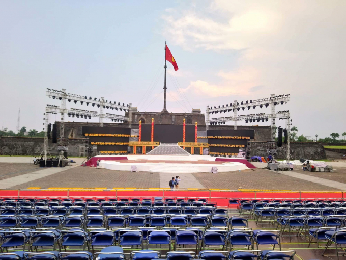 S&acirc;n Khấu Khai mạc Festival 2018.