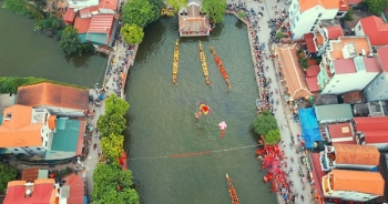 150 tay chèo đua tài trong hội bơi Đăm ở Hà Nội