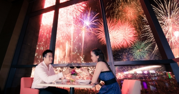 Novotel Danang khuyến mãi khách hàng mùa lễ hội pháo hoa